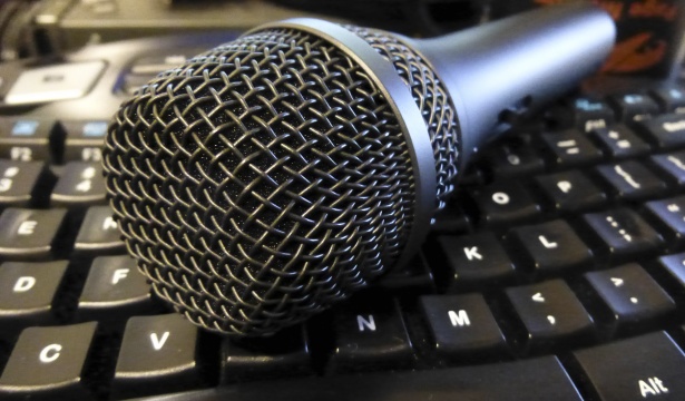 Fedez smentisce la vendita delle quote di Muschio Selvaggio: il podcast continua