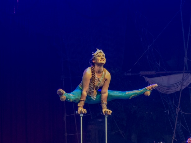 Gravity Circus: “On Air – Liberi di…” incanta l’Idroscalo di Milano!  L’incredibile Silke Pan tra gli artisti.