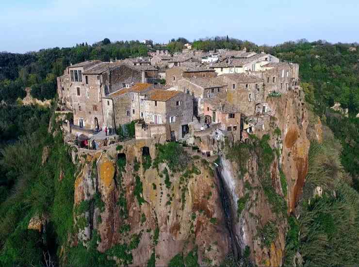 Nuovo borgo degli artisti in Italia