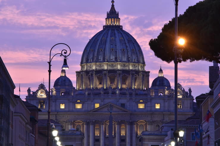 Il Vaticano al tramonto - Foto Pixabay - Emmepress.com