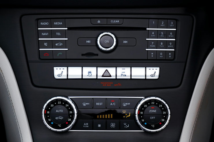 Lo stereo di una macchina - Foto Pexels - Emmepress.com