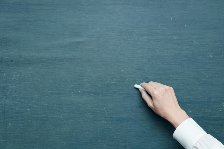 Una lavagna a scuola - Foto Pixabay - Emmepress.com