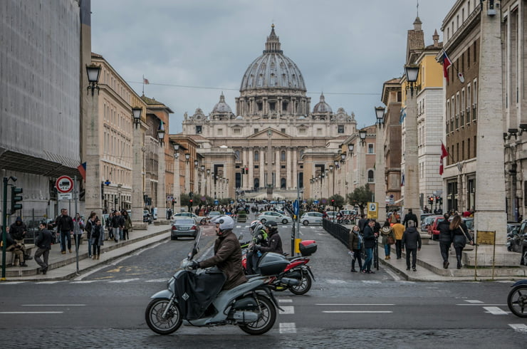 Il traffico a Roma - Foto Pexels - Emmepress.com