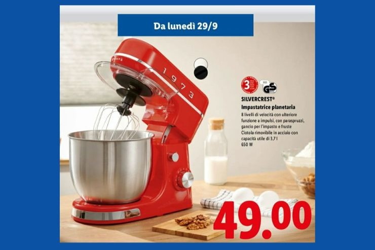 L'impastatrice planetaria della Lidl - Foto Facebook - Emmepress.com