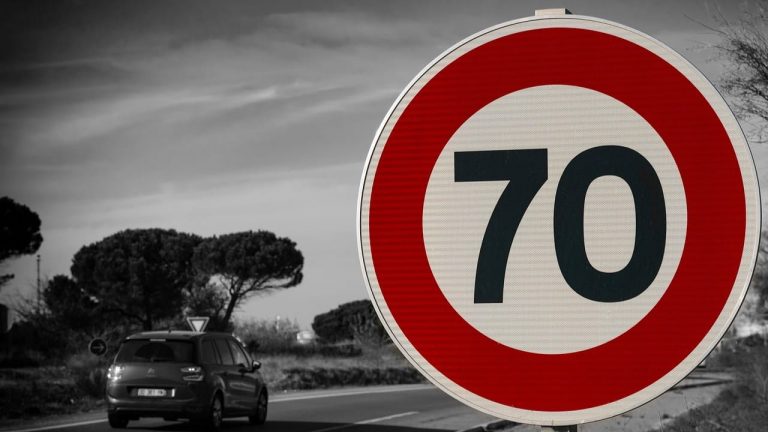 Un limite di velocità - Foto Pixabay - Emmepresse.com