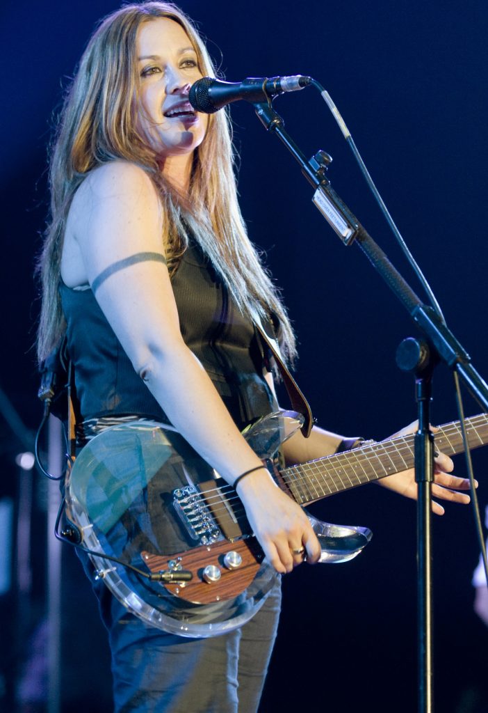 Alanis Morissette: “Such Pretty Forks In The Road” in arrivo il 31 luglio, tour europeo posticipato