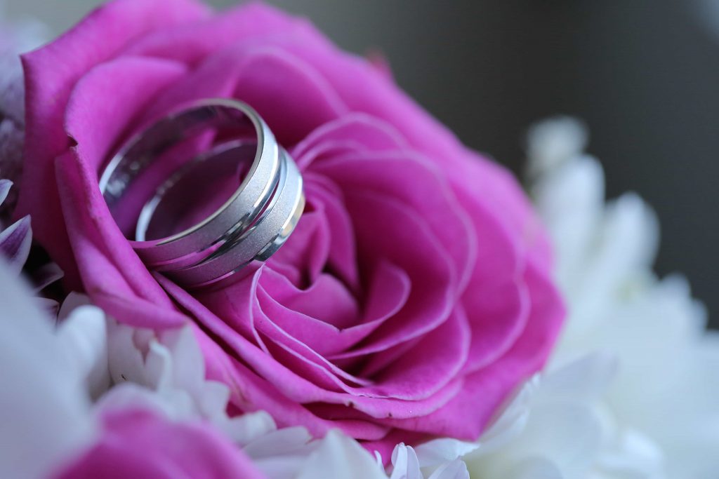 Un’inaspettata proposta di matrimonio a Pomeriggio 5: Barbara D’Urso testimone di un momento storico?
