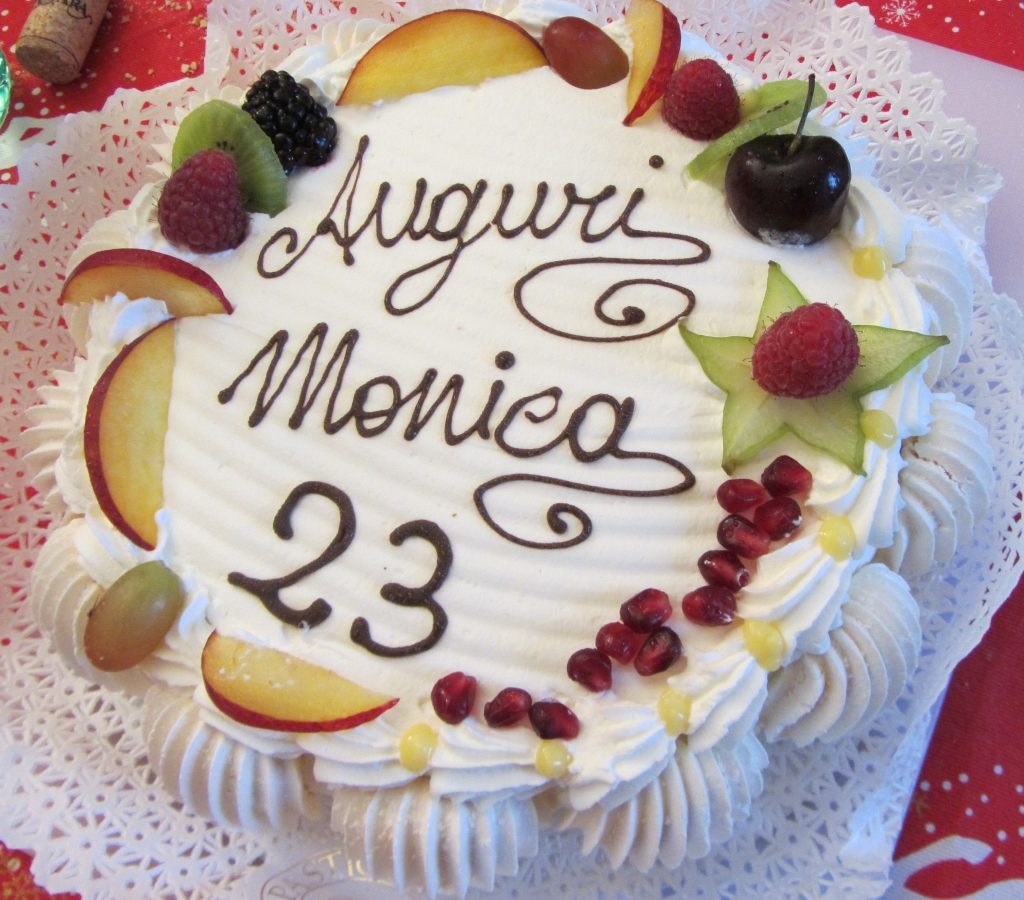 Fariba Tehrani: Auguri anticipati, ma il vero giorno è domani!