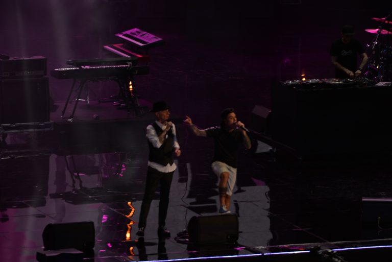 Riconciliazione tra Fedez e J-Ax: un gesto di solidarietà milanese