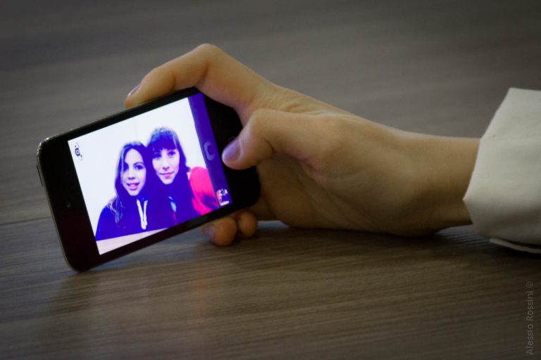 Generazione Z contro Generazione X: un’irresistibile commedia su Sky Cinema