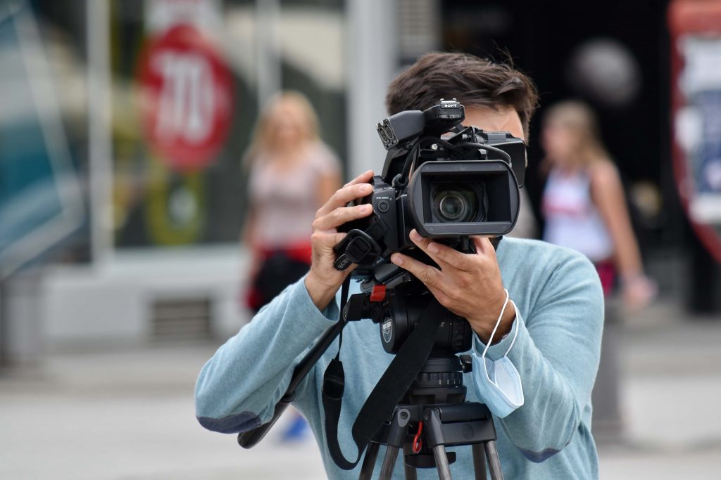 Una Commedia Digitale: “Il Cinema Resiste” su Rai Cinema Channel