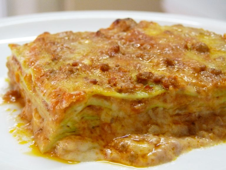 Lasagne vegane alla genovese: un’interpretazione estiva