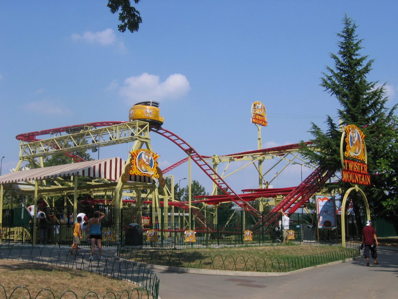 Leolandia: Estate di divertimento acquatico e incontri con personaggi iconici