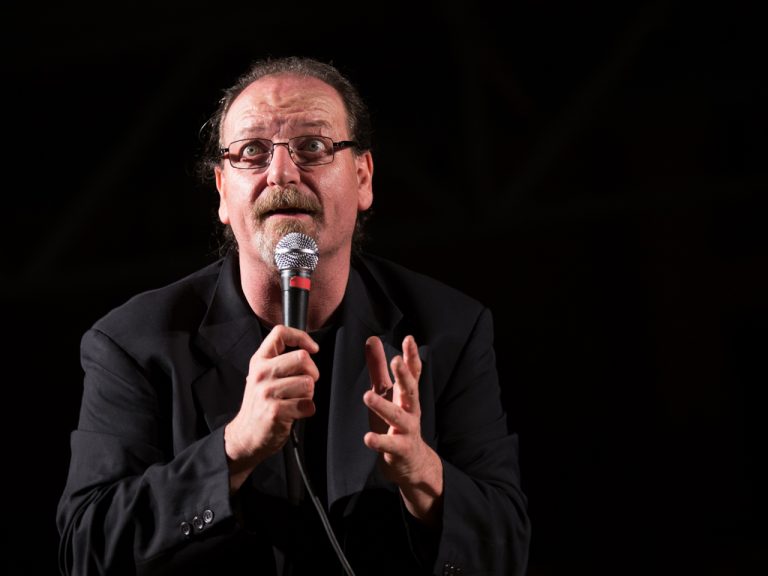 Il comico Paolo Mignone e altri ospiti brillano nel secondo appuntamento di Colorado