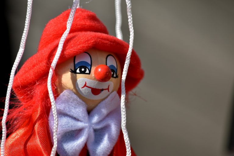 Benigni è Geppetto nel nuovo Pinocchio di Garrone: un capolavoro natalizio