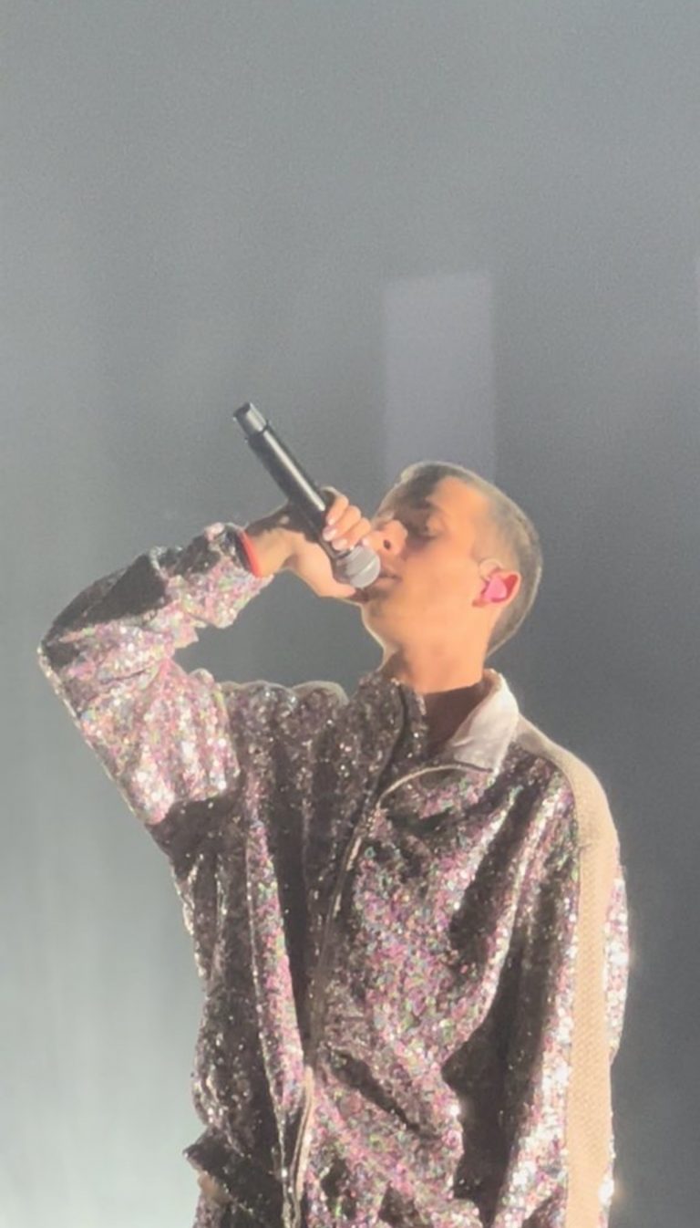 SANGIOVANNI porta il suo tour nei palasport: “SANGIOVANNI LIVE 2022”