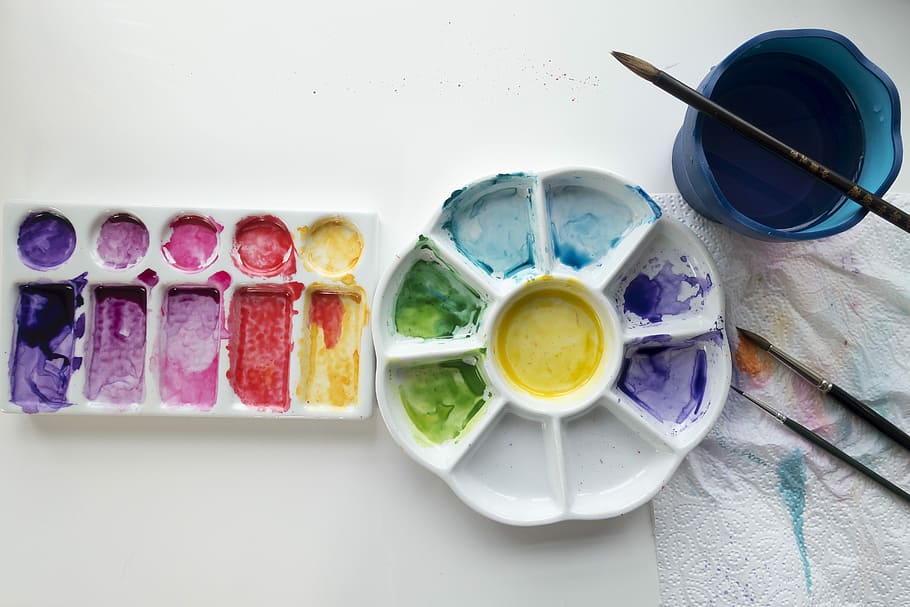 Tecla Insolia: Un’artista Teenager che vive il presente, senza aspettative