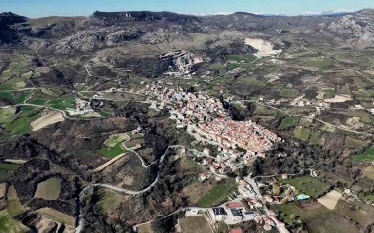 Svelata la vera città simbolo del Regno di Napoli