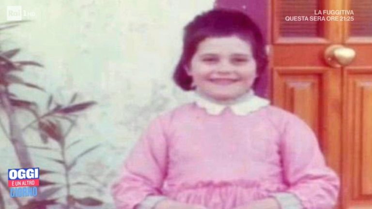 La nota conduttrice televisiva da bambina - Fonte RaiPlay - Emmepress.com