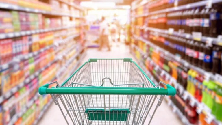 Un carrello della spesa - Foto Instagram - Emmepress.com