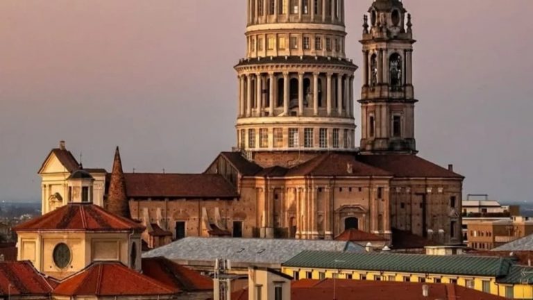 Uno scorcio di Novara - Foto Instagram - Emmepress.com